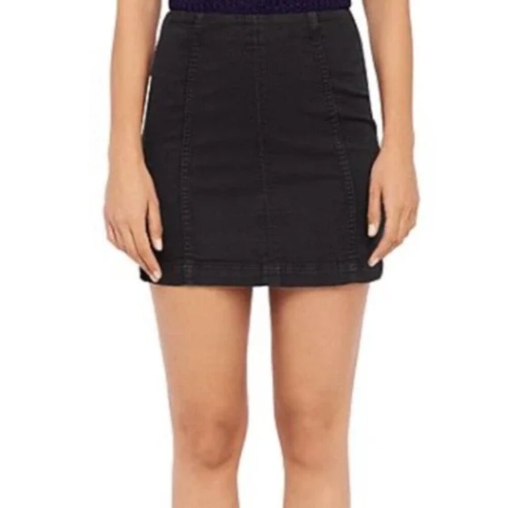 Modern Femme Free People Sz 4 Denim Mini Skirt